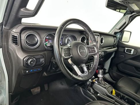 Used 2023 Jeep Wrangler Unlimited Sahara w/ Cold Weather Group image 13