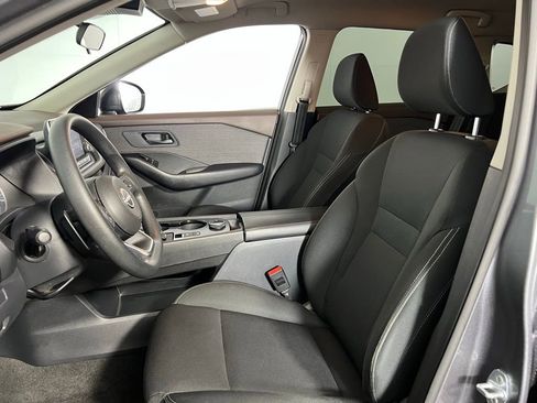 Used 2023 Nissan Rogue S image 20