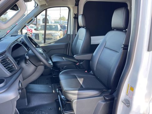New 2026 Ford Transit 250 148 Medium Roof w/ Load Area Protection Package image 16