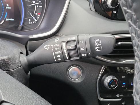 Used 2020 Hyundai Santa Fe Limited AWD/4WD image 17