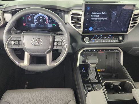 Used 2025 Toyota Tundra Limited image 27