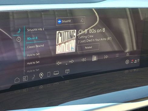 Used 2025 Cadillac Escalade Sport Platinum image 18