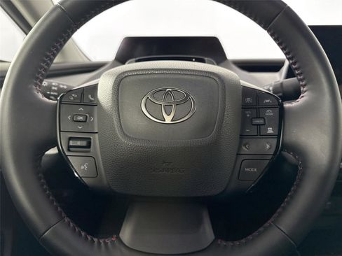 Certified 2025 Toyota Prius Plug-In Hybrid image 16