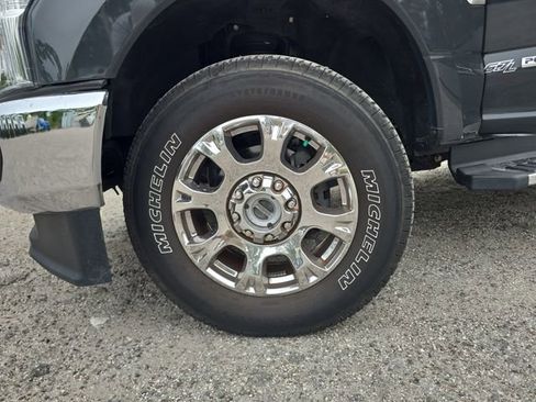 Used 2021 Ford F250 Lariat w/ Chrome Package AWD/4WD image 26
