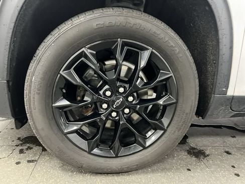 Certified 2024 Chevrolet Traverse LT w/ Midnight/Sport Edition FWD image 32