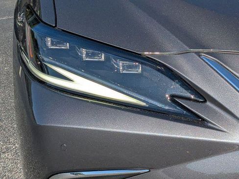 Certified 2024 Lexus ES 350 Ultra Luxury FWD image 10