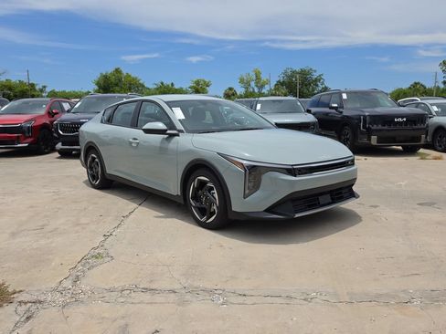 New 2026 Kia K4 EX FWD image 2