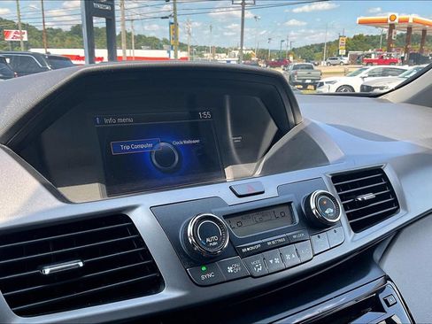 Used 2016 Honda Odyssey SE image 31