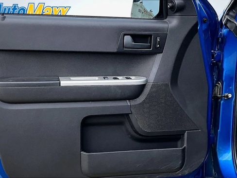 Used 2012 Ford Escape XLT AWD/4WD image 17