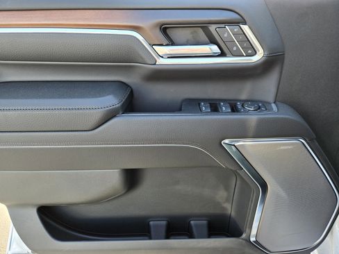 New 2024 GMC Sierra 2500 Denali w/ Denali Reserve Package image 10