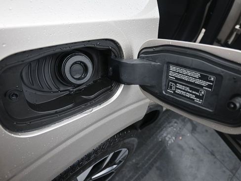 New 2026 Volvo XC60 T8 Plus w/ Protection Package Premier image 19