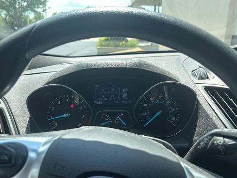 Used 2015 Ford Escape SE AWD/4WD image 6