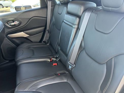 Used 2018 Jeep Cherokee Limited w/ Technology Group image 14