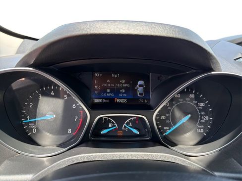 Used 2018 Ford Escape SE FWD image 16