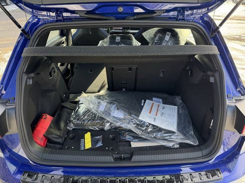 New 2026 Volkswagen Golf 2.0T image 12