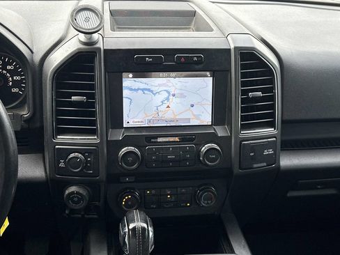 Used 2018 Ford F150 XLT w/ Equipment Group 302A Luxury AWD/4WD image 19