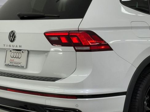 Used 2024 Volkswagen Tiguan SE R-Line image 13
