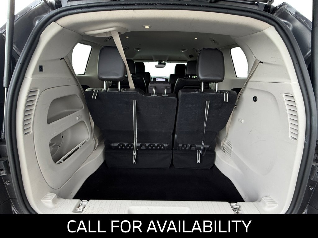 Used 2023 Chrysler Pacifica Touring-L FWD image 19