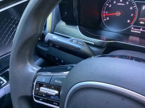 Used 2022 Kia Sorento LX FWD image 49