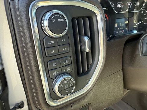 Used 2022 GMC Sierra 1500 SLT w/ SLT Premium Plus Package image 16