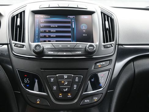 Used 2014 Buick Regal GS image 16