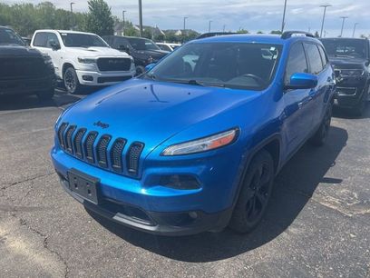 Used 2018 Jeep Cherokee Limited w/ Luxury Group