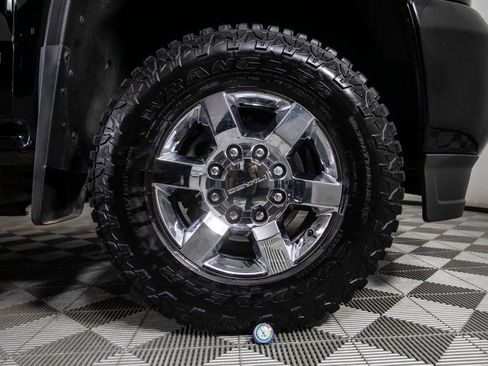 Used 2017 GMC Sierra 3500 Denali image 40