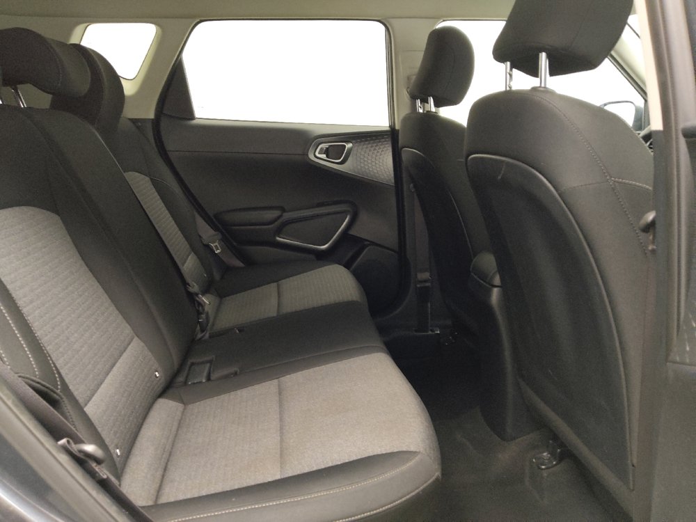 Used 2020 Kia Soul S FWD image 19
