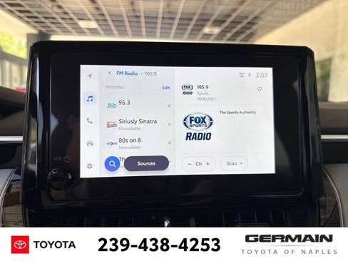 Used 2025 Toyota Corolla LE FWD image 17