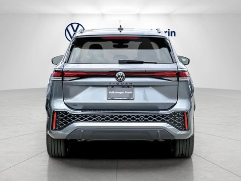 New 2026 Volkswagen Tiguan SE R-Line image 4