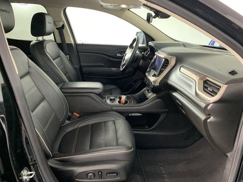 Used 2023 GMC Acadia Denali w/ Denali Technology Package FWD image 43