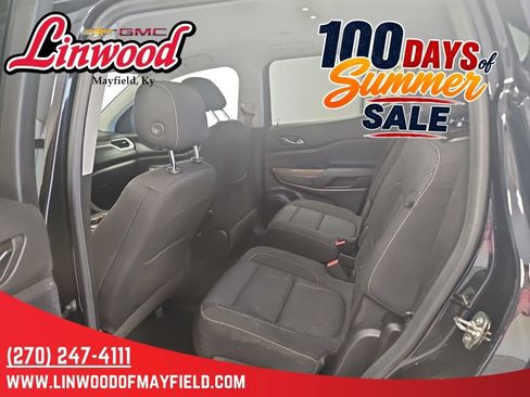 Used 2022 GMC Acadia SLE AWD/4WD image 13