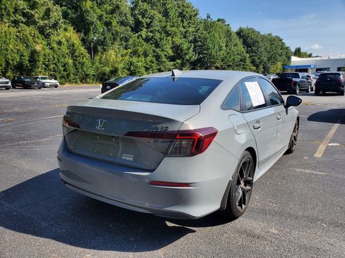 Used 2025 Honda Civic Sport image 7