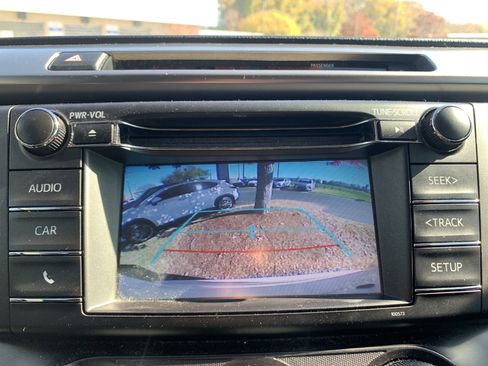 Used 2016 Toyota RAV4 LE image 25