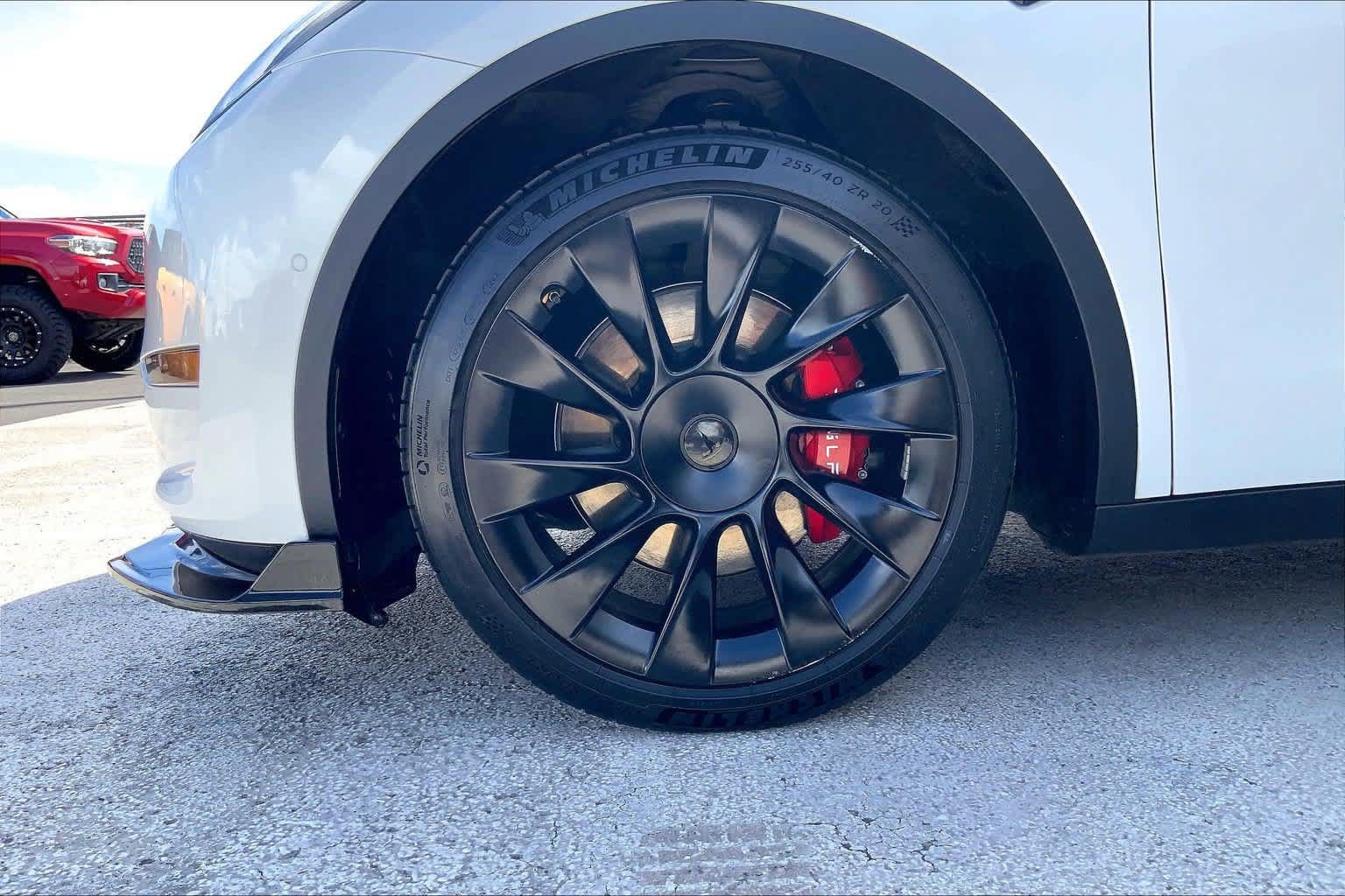 Used 2021 Tesla Model Y 2WD image 8