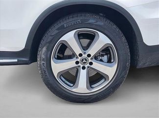 Used 2019 Mercedes-Benz GLC 300 video 4