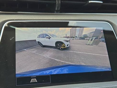 Used 2021 Cadillac XT4 Luxury FWD image 11