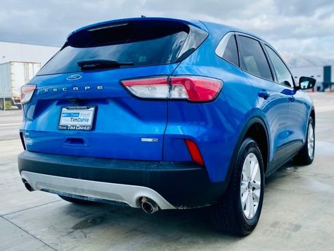 Used 2020 Ford Escape SE image 5