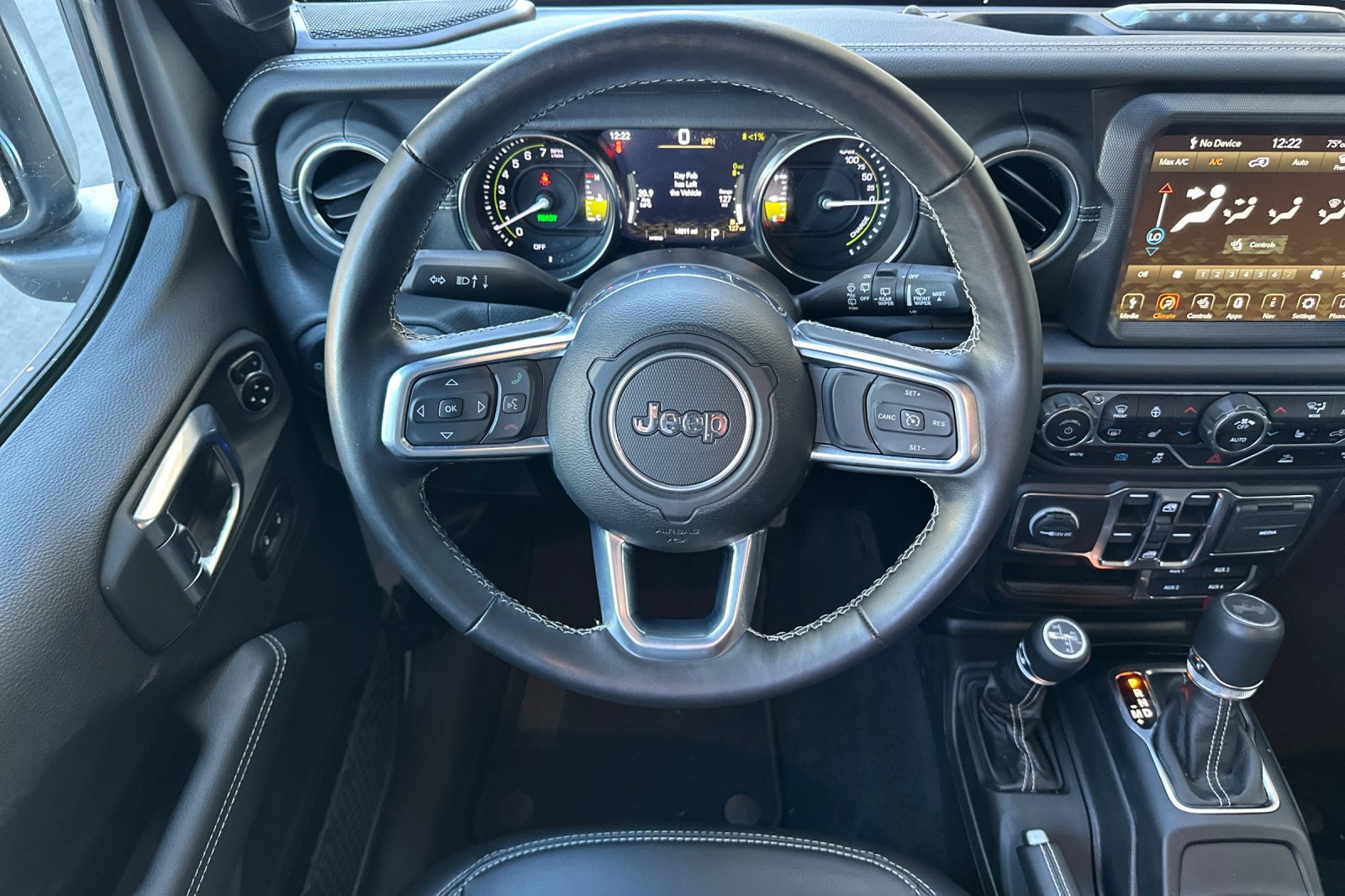 Used 2023 Jeep Wrangler Unlimited Sahara w/ Cold Weather Group AWD/4WD image 14