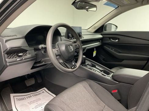 Used 2025 Honda Accord SE image 11