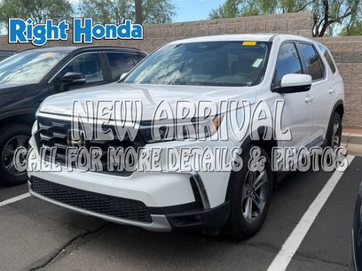 Used 2025 Honda Pilot EX-L