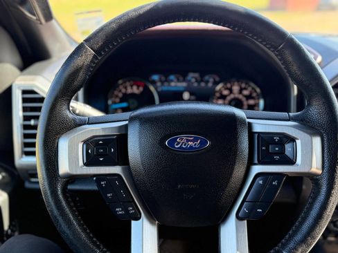 Used 2016 Ford F150 Platinum w/ Equipment Group 701A Luxury image 17