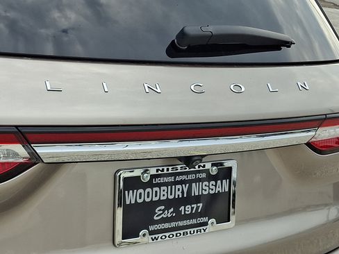 Used 2021 Lincoln Corsair AWD w/ Equipment Group 101A image 30