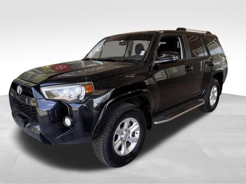 Used 2019 Toyota 4Runner SR5 AWD/4WD image 3