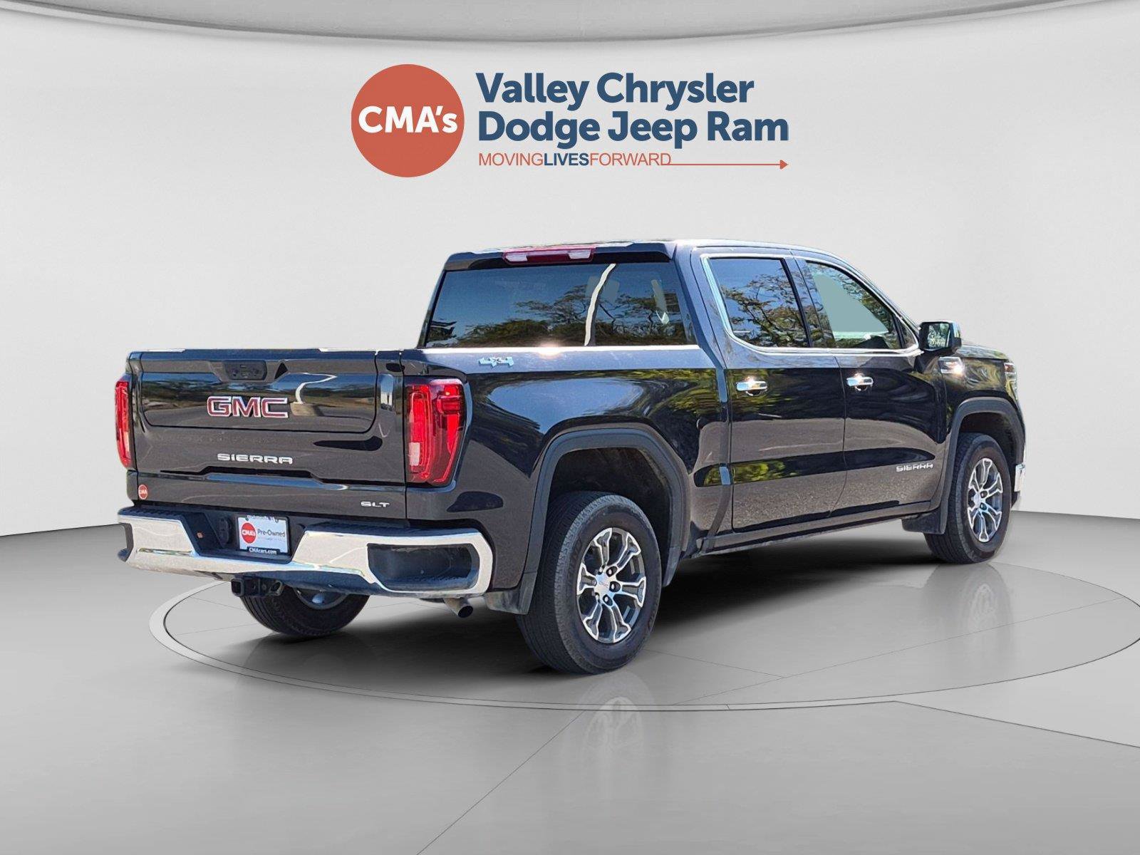Used 2026 GMC Sierra 1500 SLT AWD/4WD image 5