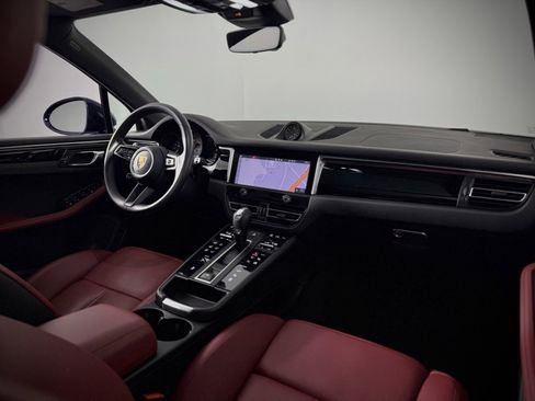 Used 2022 Porsche Macan S image 21