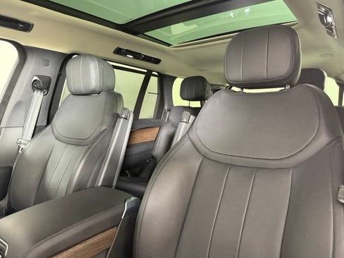 Certified 2025 Land Rover Range Rover Long Wheelbase SE AWD/4WD image 13