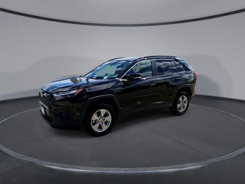 Used 2024 Toyota RAV4 XLE FWD image 4