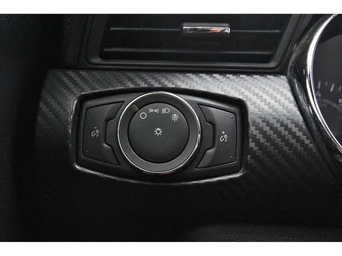 Used 2016 Ford Mustang Coupe RWD image 13