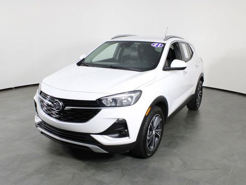 Used 2021 Buick Encore GX Select FWD image 2